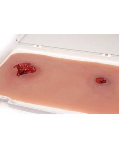 Moulage e simulazione di ferita da arma da fuoco alla gamba con funzione di