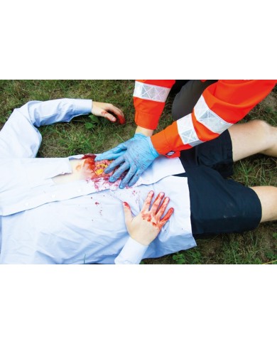 Moulage e simulazione di ferita addominale con protrusione dell intestino t